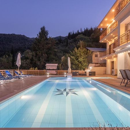 Petronas Villa Karia  Экстерьер фото