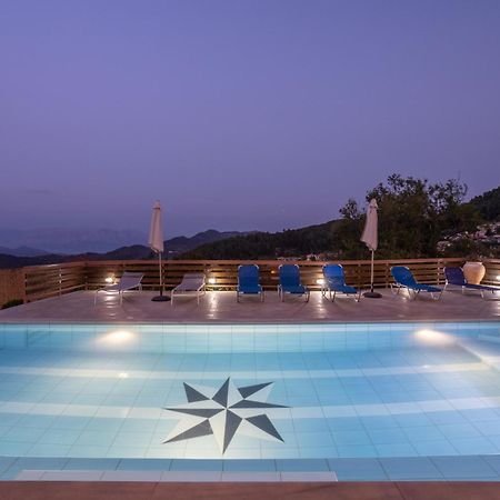 Petronas Villa Karia  Экстерьер фото