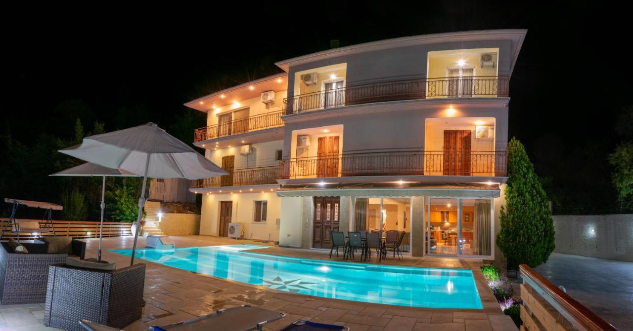 Petronas Villa Karia  Экстерьер фото