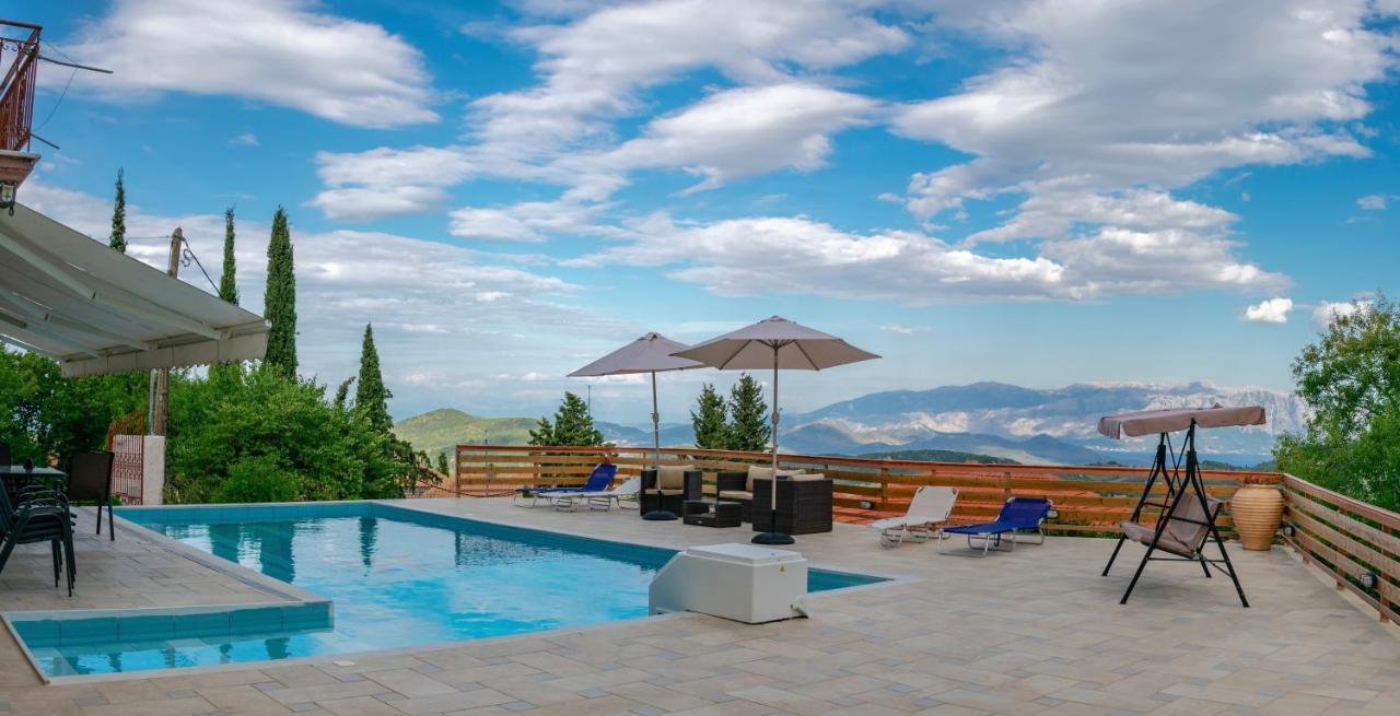 Petronas Villa Karia  Экстерьер фото