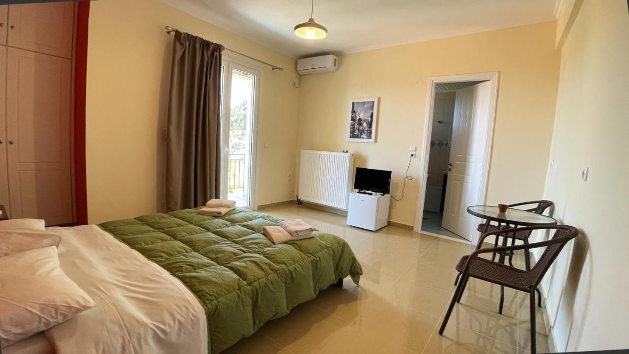Petronas Villa Karia  Экстерьер фото