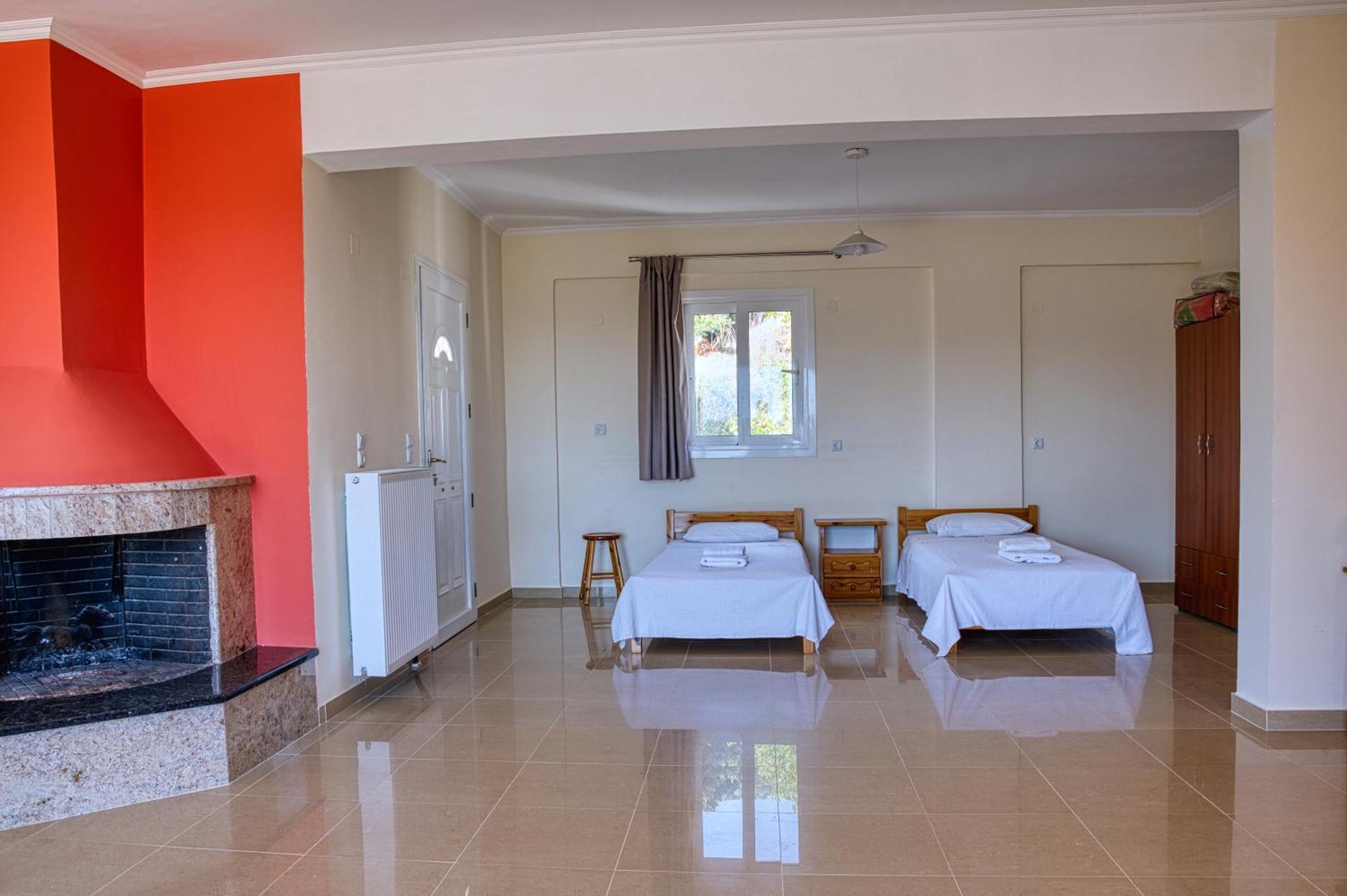 Petronas Villa Karia  Экстерьер фото