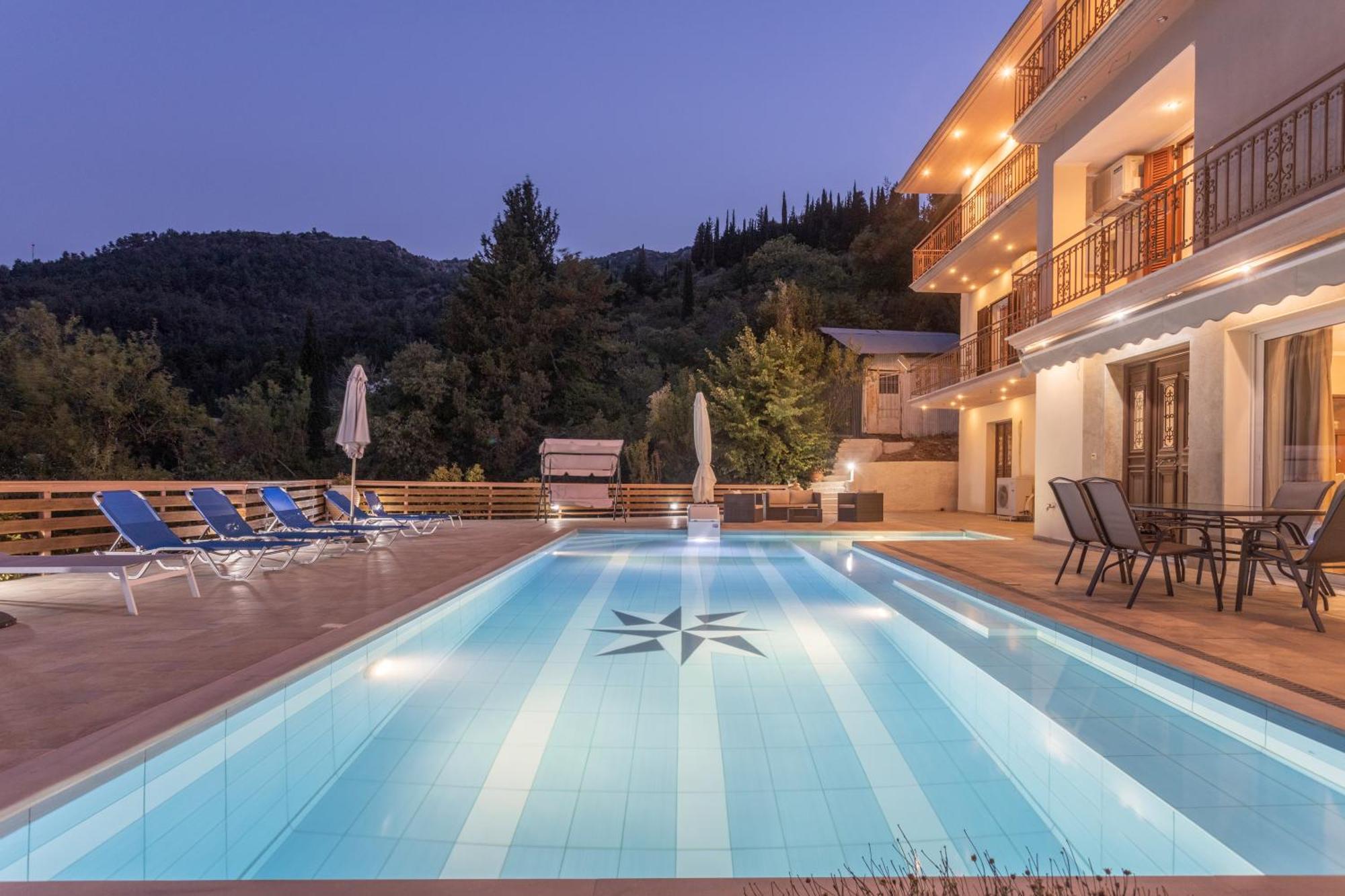 Petronas Villa Karia  Экстерьер фото